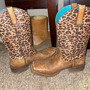 Ariat size 11 boots. Only worn once, too big